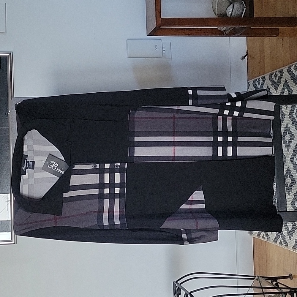 Brianna, Top, Medium, Black Gray White Red, NWT